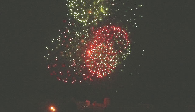 El castillo de fuegos artificiales puso el fin de fiesta a la Feria de este año - 1, Foto 1