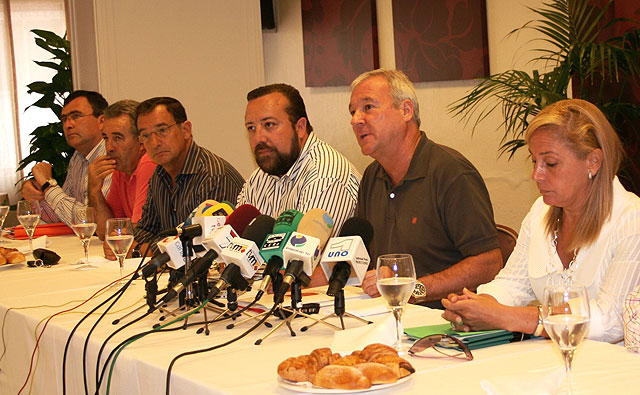 Valcárcel no remodelará hasta octubre su gobierno, cuya estructura se reducirá - 1, Foto 1