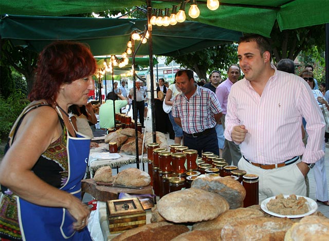 Miles de personas visitan la Feria Gastronómica Artesanal - 2, Foto 2