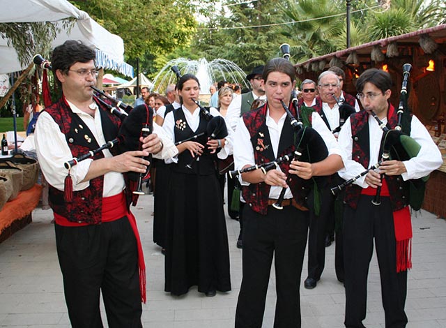 Miles de personas visitan la Feria Gastronómica Artesanal - 4, Foto 4