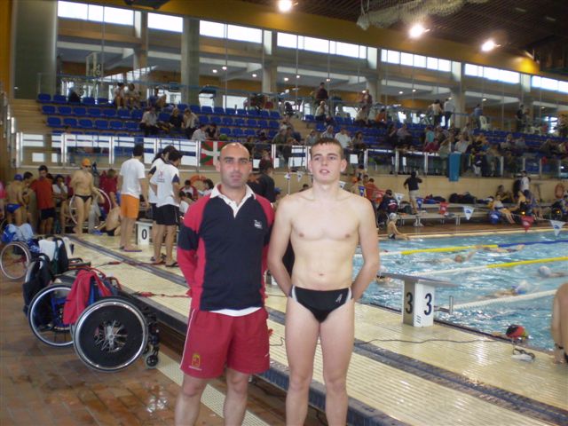 El nadador lorquino Kevin Méndez ultima su preparación para competir en los Juegos Paralimpicos de Pekín 2.008 - 1, Foto 1