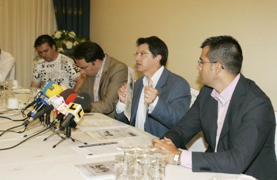 El Alcalde de Lorca califica de “torpe e injusta” la decisión del Ministro Solbes de recortar el dinero que el Gobierno Central destina a los Ayuntamientos - 1, Foto 1