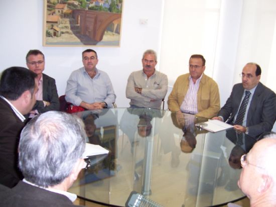 El alcalde se reúne con la Asociación de Empresarios de la Construcción del Bajo Guadalentín (AEMCO), Foto 1