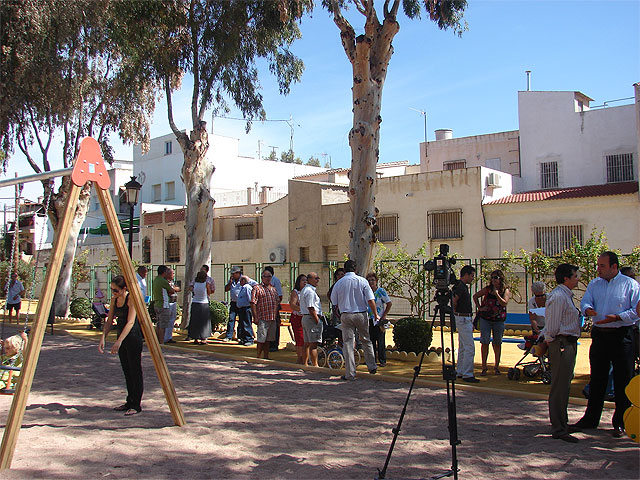 El Ayuntamiento invierte 10.000 euros en la mejora y modernización del Parque Infantil Virgen de las Huertas - 1, Foto 1