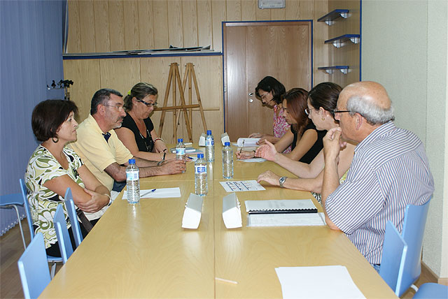 El Consejo Escolar Municipal aprueba los días no lectivos durante el nuevo curso 2008/2009 - 1, Foto 1