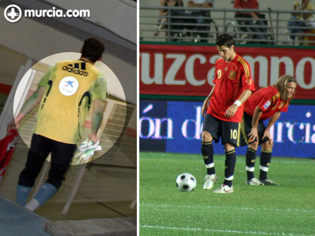 Cesc: El césped estaba pintado en el estadio Nueva Condomina - 1, Foto 1