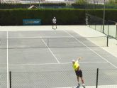 El Club de Tenis Totana mejora las instalaciones de su escuela de tenis