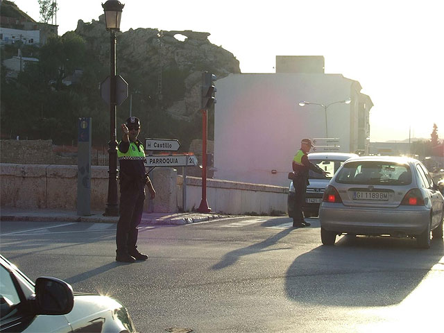 Tres personas detenidas por infracciones de tráfico, balance de las actuaciones de la  Policía Local de Lorca durante el fin de semana - 1, Foto 1