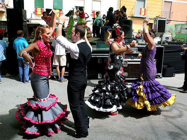 Gran ambiente en el Día de las Sevillanas - 1, Foto 1