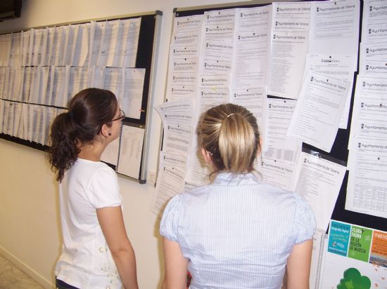 El ayuntamiento de Totana pone a disposición de los vecinos las listas de los candidatos a miembros del Tribunal del Jurado, Foto 1