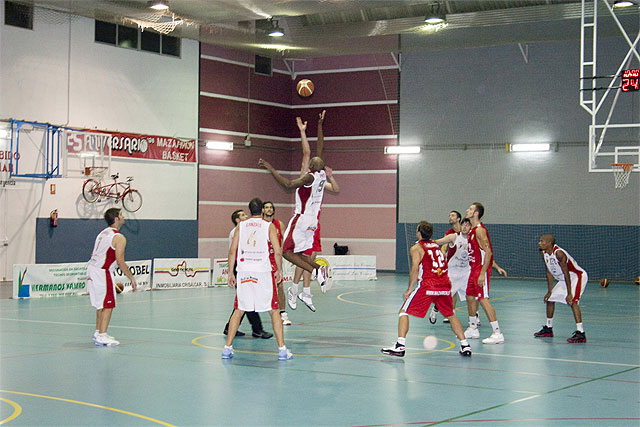 El ‘Mazarrn basket’ disputa el partido de presentacin, Foto 1