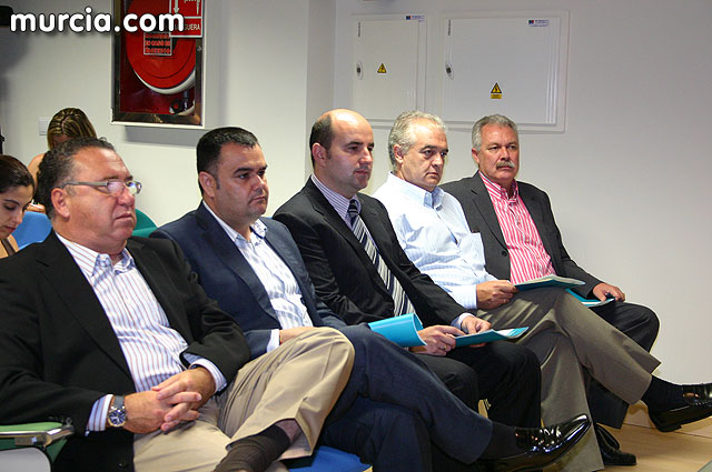 Consumo destinar 381.600 euros al servicio de defensa del consumidor en 34 municipios - 24