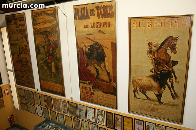 El mundo de los toros seg�n los pintores murcianos - 25