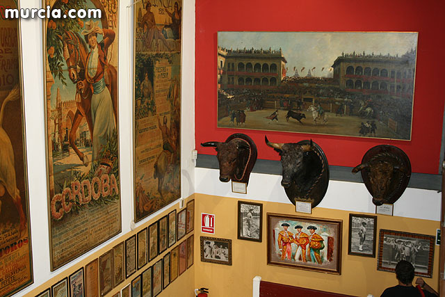 El mundo de los toros seg�n los pintores murcianos - 26