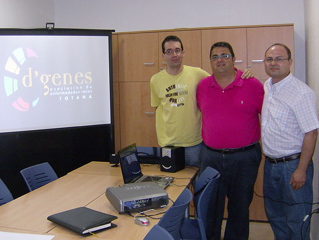 “D´Genes” se reúne con el delegado de FEDER en Andalucía, Foto 1