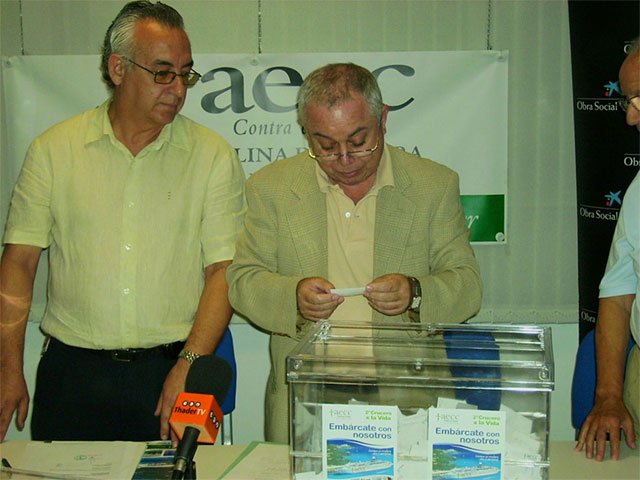 El número 637 resulta ganador en el sorteo del II Crucero por la Vida organizado por la Junta Local de la Asociación Española Contra el Cáncer de Molina - 3, Foto 3