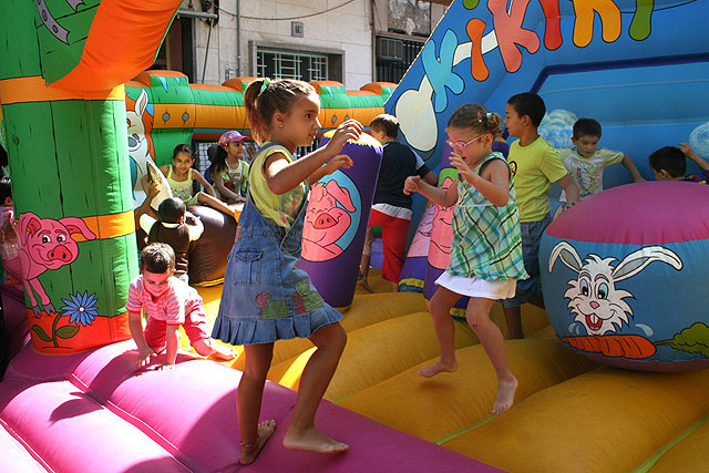 Los niños disfrutan con ‘Las aventuras del mago Remix’ - 1, Foto 1