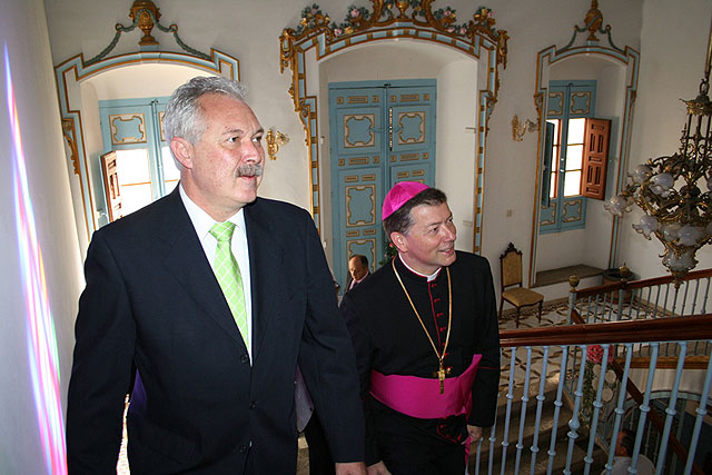 Cehegn recibe con todos los honores al Obispo de Begastri - 1