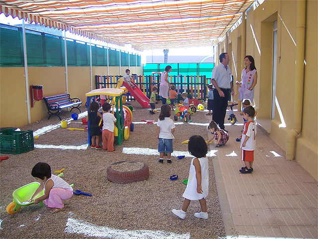 Las escuelas infantiles “Clara Campoamor” y “Carmen Baró” y las aulas nuevas de la Escuela Infantil del Parral han comenzado hoy el curso escolar, Foto 5