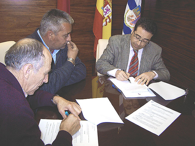 La directora general del Instituto Español de Comercio Exterior se compromete a estudiar un convenio para apoyar la D.O. de La Pera - 1, Foto 1