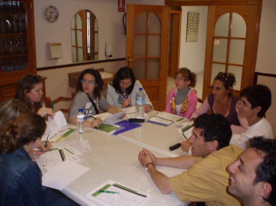 Organizan un taller de “Diseño Gráfico” para jóvenes, Foto 1