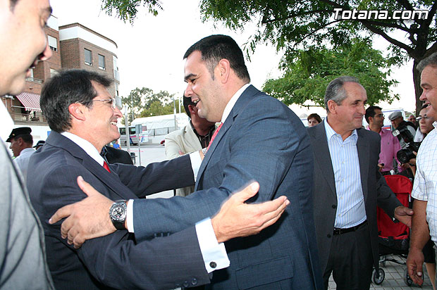 El alcalde y el concejal de ganadera acuden a la inauguracin de la Semana Nacional de Ganado Porcino de Lorca - 4
