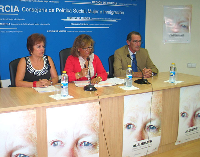 ‘El autobús de la memoria’ informará a partir de mañana sobre la enfermedad de Alzheimer - 1, Foto 1