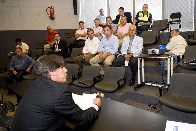 El Plan de Movilidad del Cabezo Beaza insistirá en el fomento del uso del transporte público - 1, Foto 1