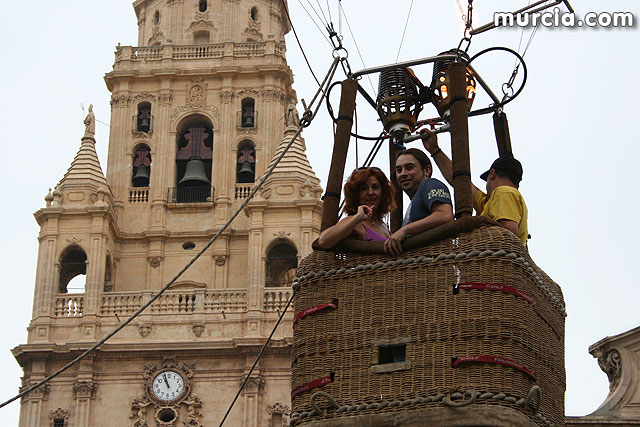 Decenas de personas montan en globo gracias a la celebracin de la Semana de la Movilidad - 5