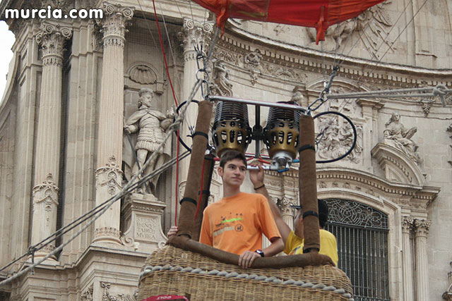 Decenas de personas montan en globo gracias a la celebracin de la Semana de la Movilidad - 7