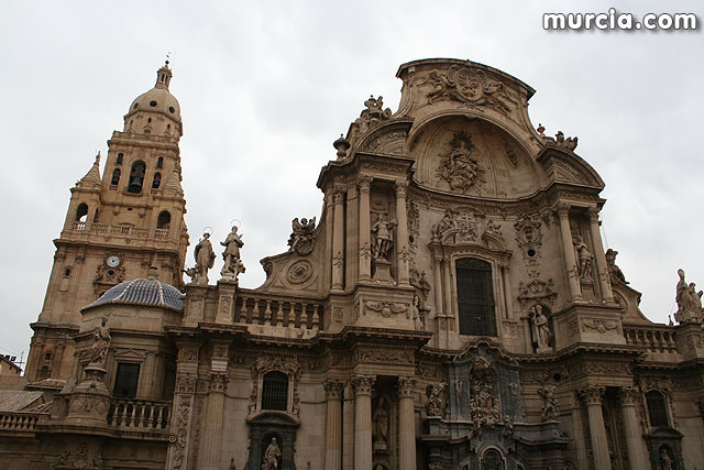 Decenas de personas montan en globo gracias a la celebracin de la Semana de la Movilidad - 11