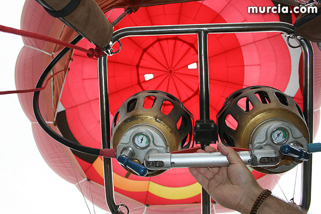 Decenas de personas montan en globo gracias a la celebracin de la Semana de la Movilidad - 19