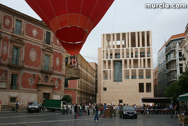 Decenas de personas montan en globo gracias a la celebracin de la Semana de la Movilidad - 28