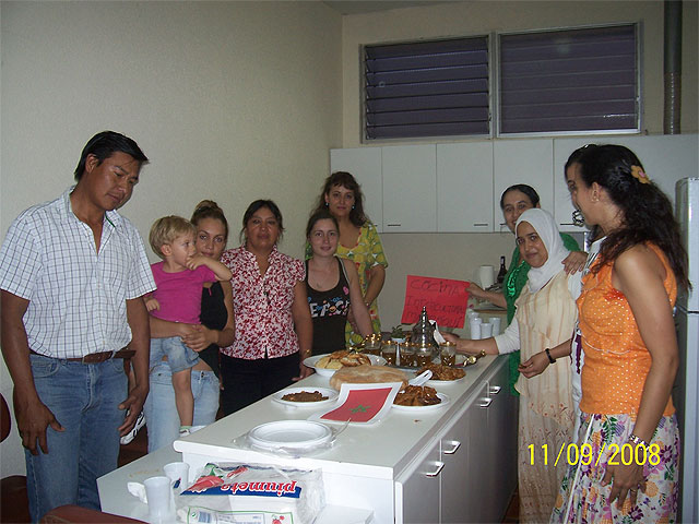 El Servicio de Inmigración del Ayuntamiento pone en marcha un taller de cocina intercultural, Foto 1