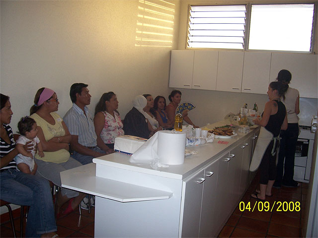 El Servicio de Inmigración del Ayuntamiento pone en marcha un taller de cocina intercultural, Foto 2