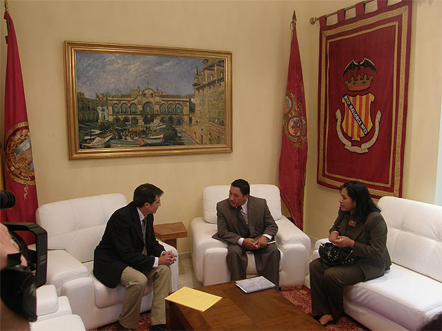 Nicolás Dávila, Cónsul de Bolivia realiza una visita institucional a Lorca - 1, Foto 1
