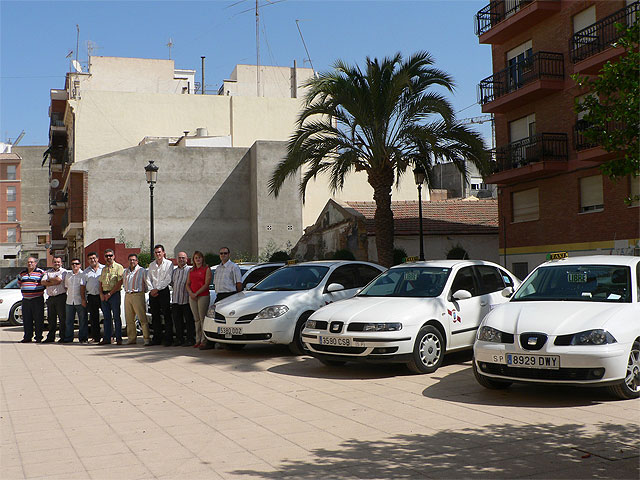 Los taxistas de Mazarrón se unen para mejorar sus servicios - 1, Foto 1