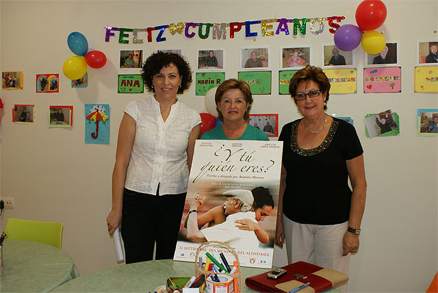 La concejal de Política Social junto con la concejal de Mayores y la Presidenta de ALDEA presentan las actividades que van a tener lugar con motivo del ‘Día del Alzheimer’ - 1, Foto 1