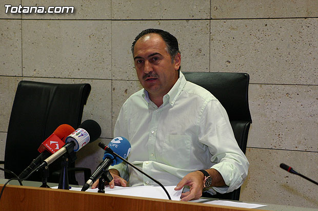 El portavoz del equipo de Gobierno habla sobre los acuerdos adoptados en la Junta de Gobierno de ayer, Foto 1