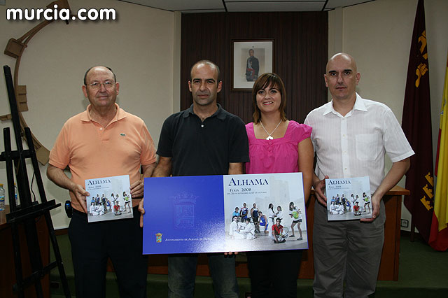 Alhama da inicio a sus fiestas patronales con la presentación del libro de las fiestas patronales, Foto 4