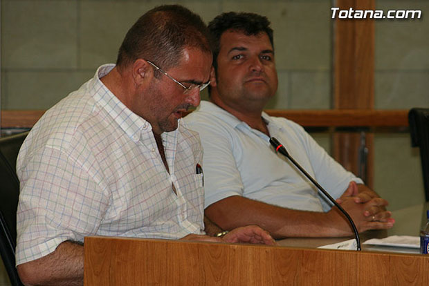Izquierda Unida, Martnez Andreo invited to "decouple their problems with the Municipal Court of the institution and the name of Totana", Foto 1