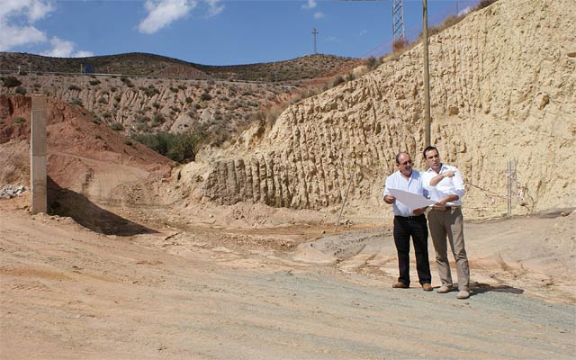 Comienzan las obras de adecuación de ramblas y construcción de colectores pluviales en el paraje “Los Coloraos” - 1, Foto 1