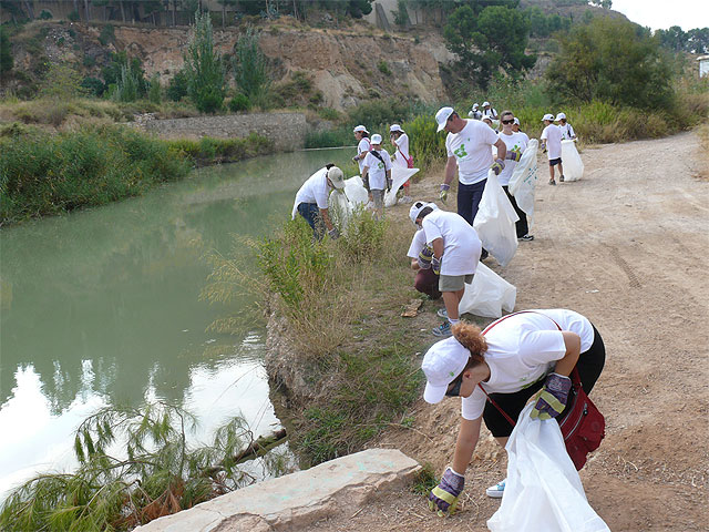 Cerca de medio centenar de personas participaron en la campaña de limpieza del Charco del Zorro - 1, Foto 1