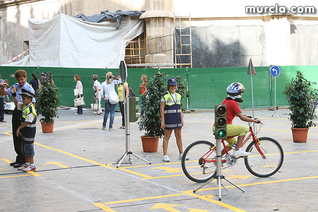 Los escolares concluyen la semana de la movilidad montando en bicicleta - 6