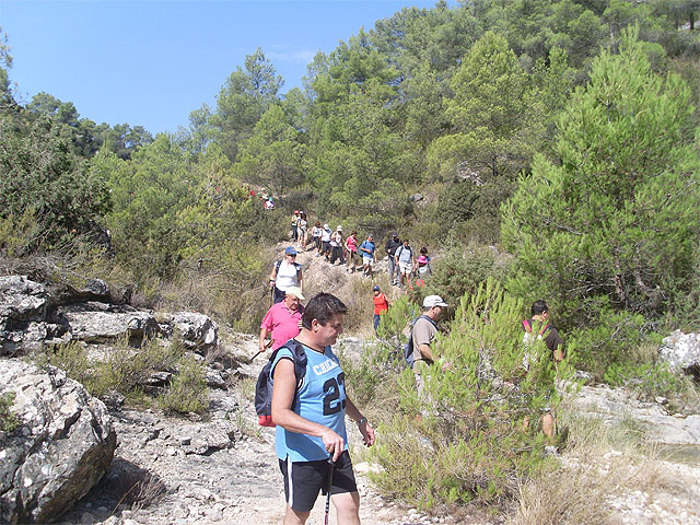 The program started with the walking route along the Sierra de la Puerta had more than fifty walkers, Foto 2
