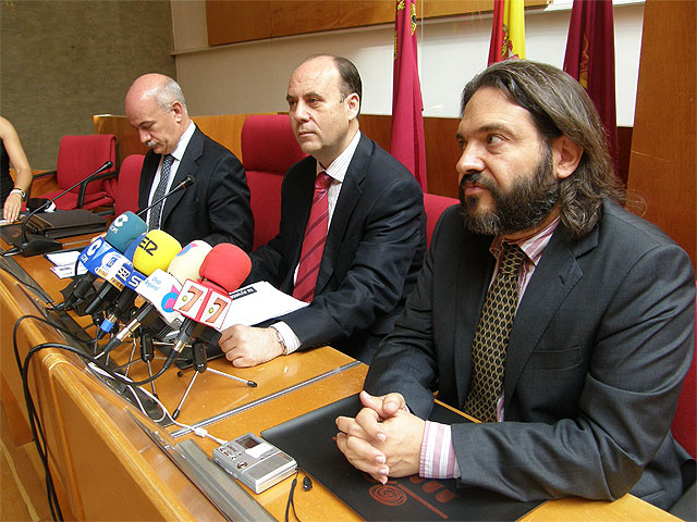 Las opciones para mejorar la calidad de vida de los mayores, a debate en un nuevo curso de la Universidad del Mar en Lorca - 1, Foto 1