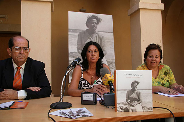 La exposición itinerante sobre Carmen Conde ha sido inaugurada en Melilla, su último destino - 2, Foto 2