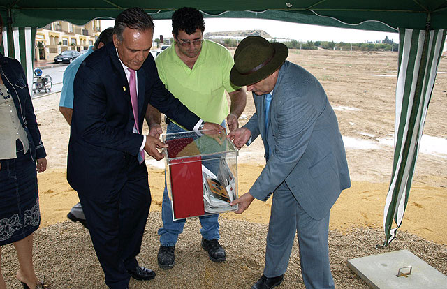 Medina Precioso promete una extensión de la Escuela de Idiomas y nuevos ciclos de FP en Ceutí - 1, Foto 1