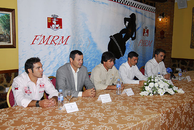 La Directiva de la Federación de Motonáutica de la Región de Murcia presentó el calendario y actividades para la próxima temporada - 2, Foto 2