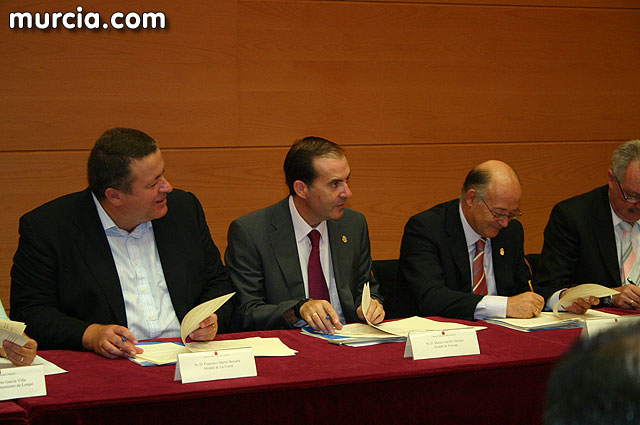 La Comunidad firma 58 convenios con los ayuntamientos de la Regin para atencin social - 3